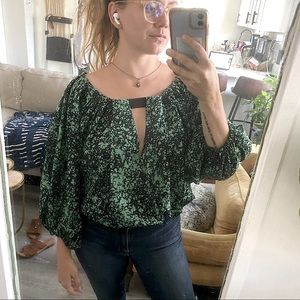 Diane von Fürstenberg Silk Blouse Puff Sleeve Green Splatter Print size Small